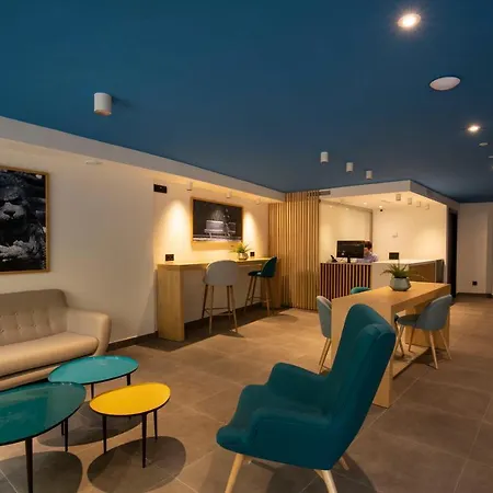 Affittacamere Alameda Santiago 4*