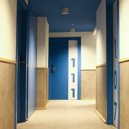 Alameda Santiago Pensión 4*