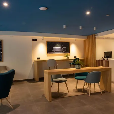 Alameda Santiago Affittacamere 4*